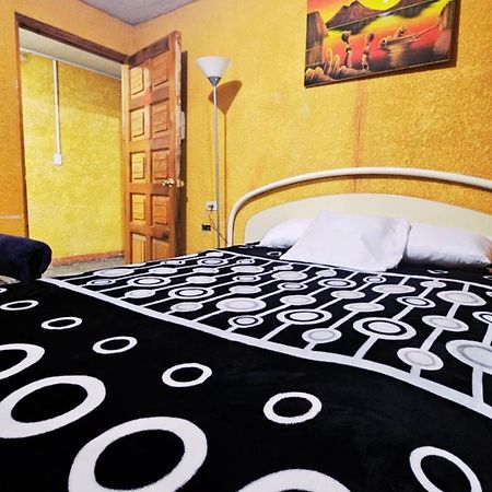 Rio Rooms City Center Кесальтенанго Экстерьер фото